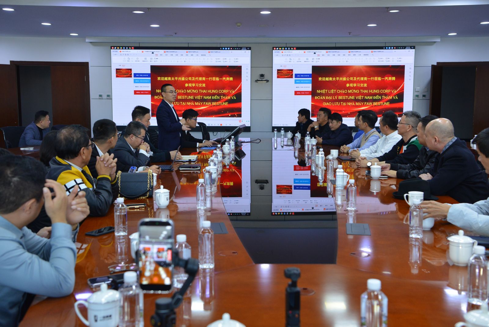 Đoàn đại lý Bestune Việt Nam làm việc tại FAW – Tập đoàn ôtô hàng đầu Trung Quốc